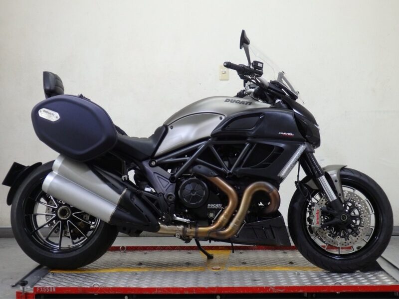 Ducati DIAVEL STRADA 2013 из Японии — фото 1