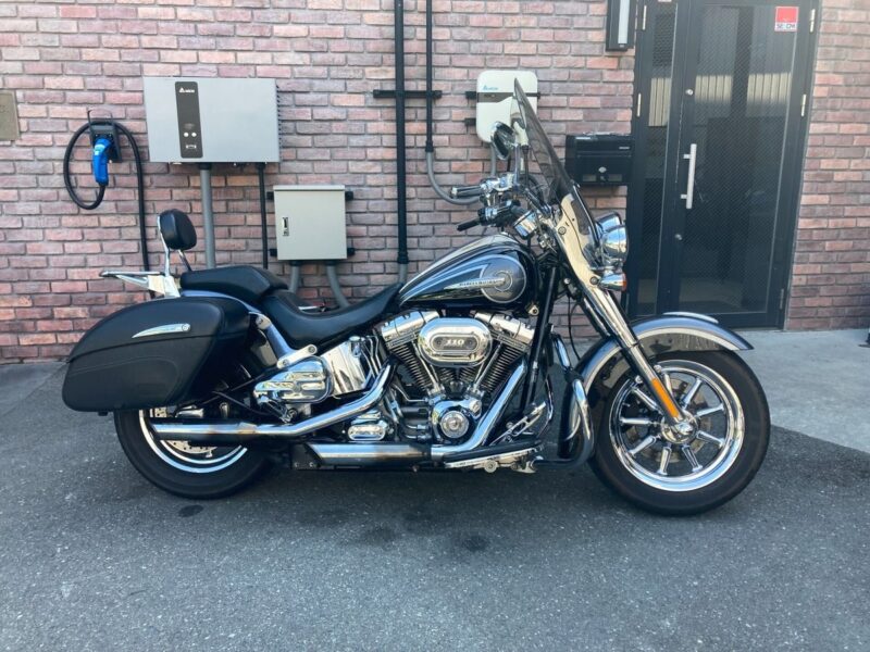 HD FLSTNSE CVO 2015 из Японии — фото 1