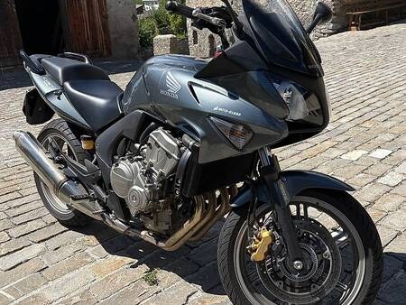 HONDA CBF 600 2009 из Швейцарии — фото 1