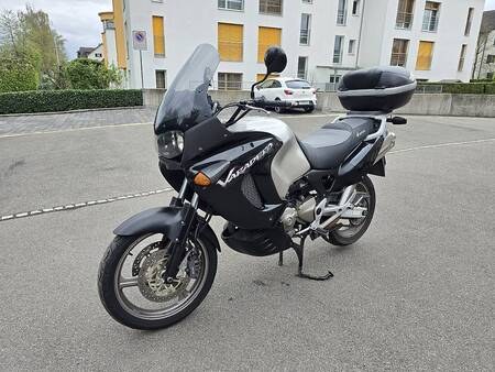 HONDA XL 1000V VARADERO 1999 из Швейцарии — фото 1
