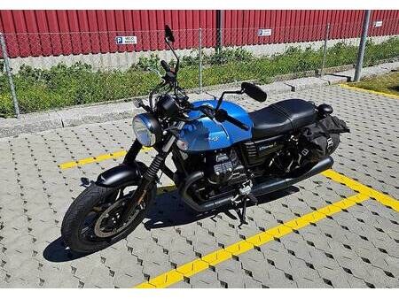 MOTO GUZZI V7 III STONE 2018 из из Швейцарии — фото 1