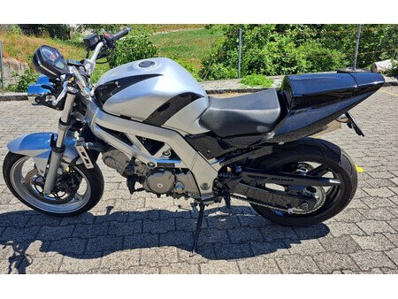 SUZUKI SV 650 2004 из из Швейцарии — фото 1