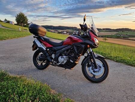 SUZUKI V-STROM 650 2015 из из Швейцарии — фото 1