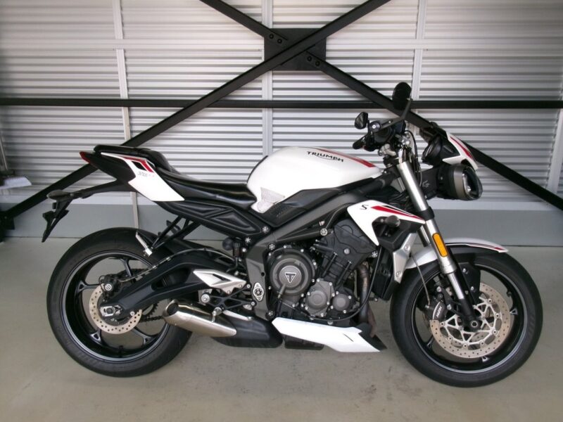 Triumph STREET TRIPLE S 2021 из Японии — фото 1
