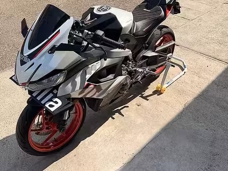 APRILIA RS 457 2025 из Швейцарии — фото 1