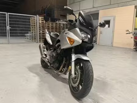 HONDA CBF 600 2004 из Швейцарии — фото 1