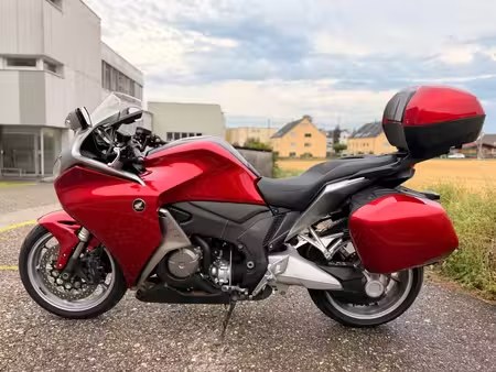 HONDA VFR 1200 2010 из Швейцарии — фото 1