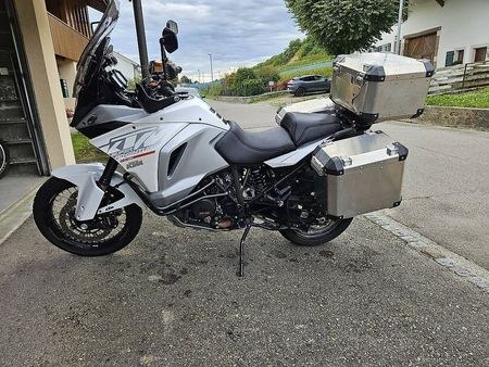 KTM ADVENTURE 1290 SUPER T 2016 из Швейцарии — фото 1