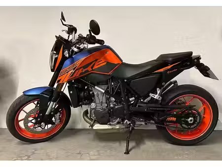 KTM DUKE 690 SMC 2019 из Швейцарии — фото 1