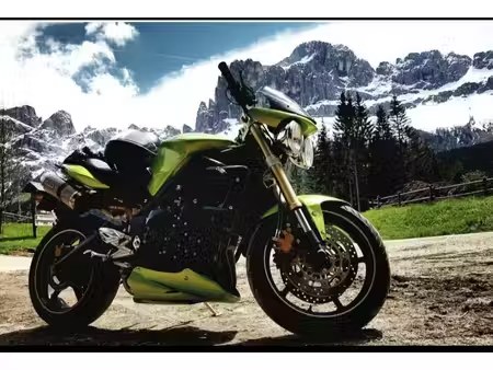 TRIUMPH STREET TRIPLE 2008 из Швейцарии — фото 1