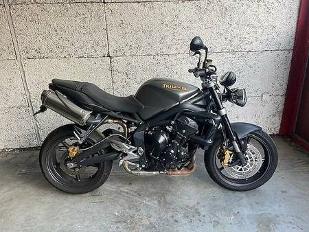TRIUMPH STREET TRIPLE 675 R 2009 из Швейцарии — фото 1