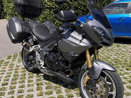 TRIUMPH TIGER 1050 2011 из Швейцарии — фото 1