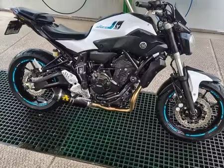 YAMAHA MT 07 2017 из Швейцарии — фото 1