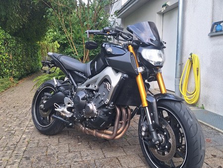 YAMAHA MT 09 2014 из Швейцарии — фото 1