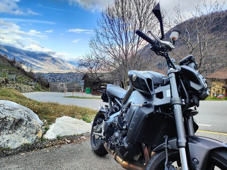 YAMAHA MT 09 2022 из Швейцарии — фото 1