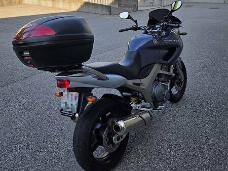 YAMAHA TDM 900 2004 из Швейцарии — фото 1