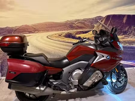 BMW K1600GT 2017 из Швейцарии — фото 1