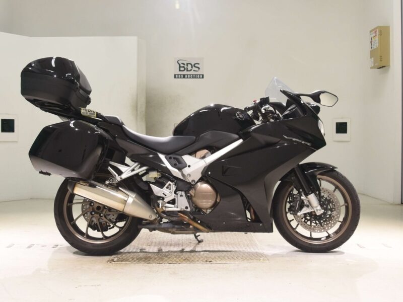 Honda VFR800F 2014 из Японии — фото 1