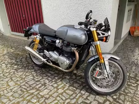 TRIUMPH THRUXTON R 2016 из Швейцарии — фото 1