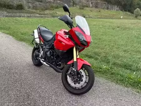 TRIUMPH TIGER 1050 2012 из Швейцарии — фото 1